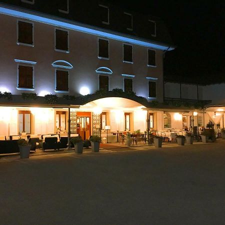 Il Novecento Hotel Casarsa della Delizia Ngoại thất bức ảnh